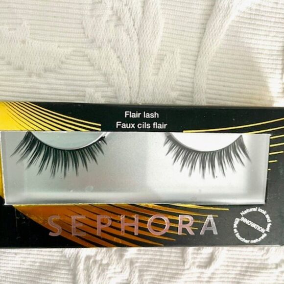 Sephora Flair Lash with Eyelash Glue - Picture 1 of 3